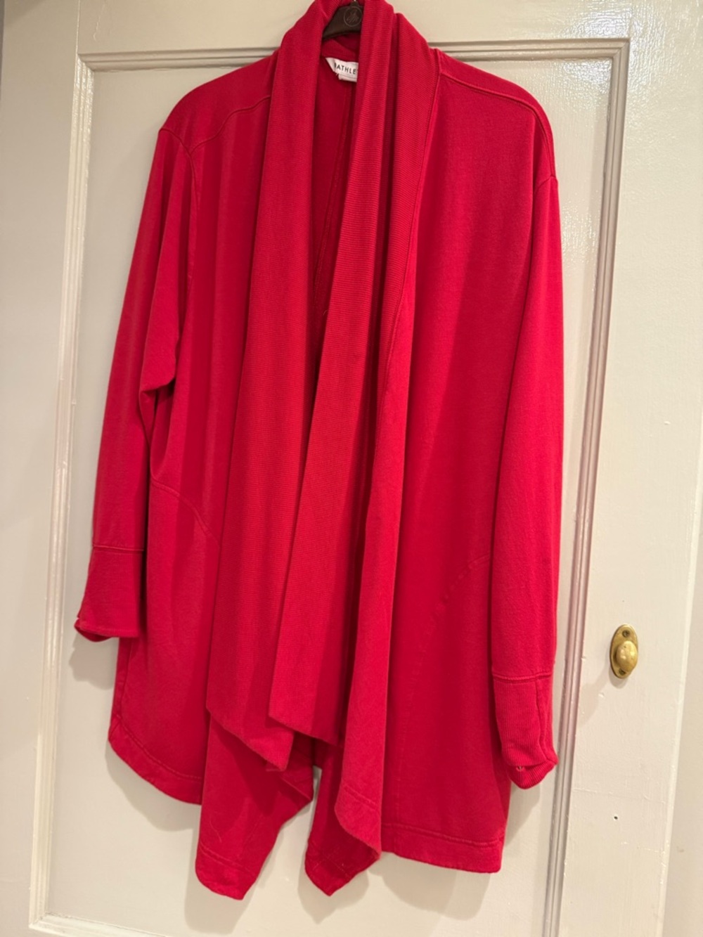 ATHLETA Pranayama Restore Wrap In Red size 1X EUC